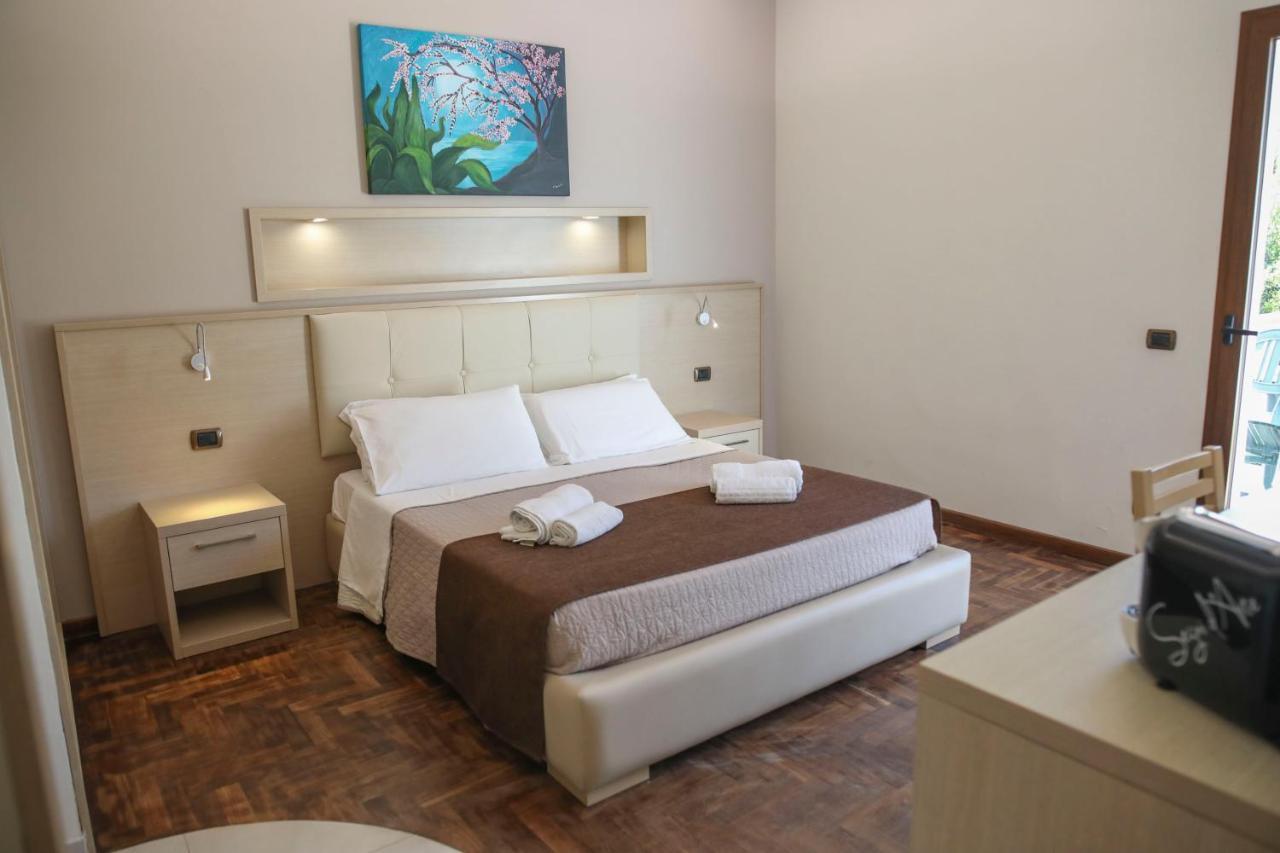 Couette-café Cerniglia 3*